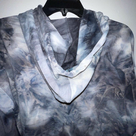 ✨HP✨ NWT “BEBE SPORT” SOFT BLACK & GREY TIE-DYE PULLOVER HOODIE, LADIES MEDIUM - Picture 4 of 7